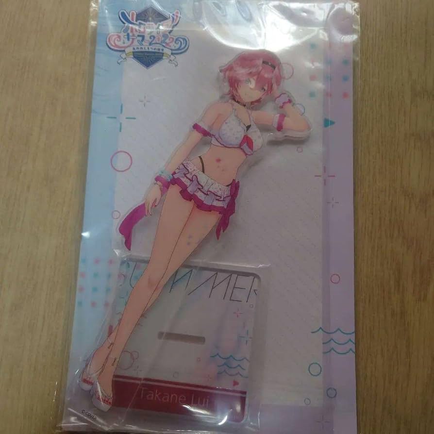 Amazon.co.jp: 鷹嶺ルイ 水着 アクリルスタンド : おもちゃ